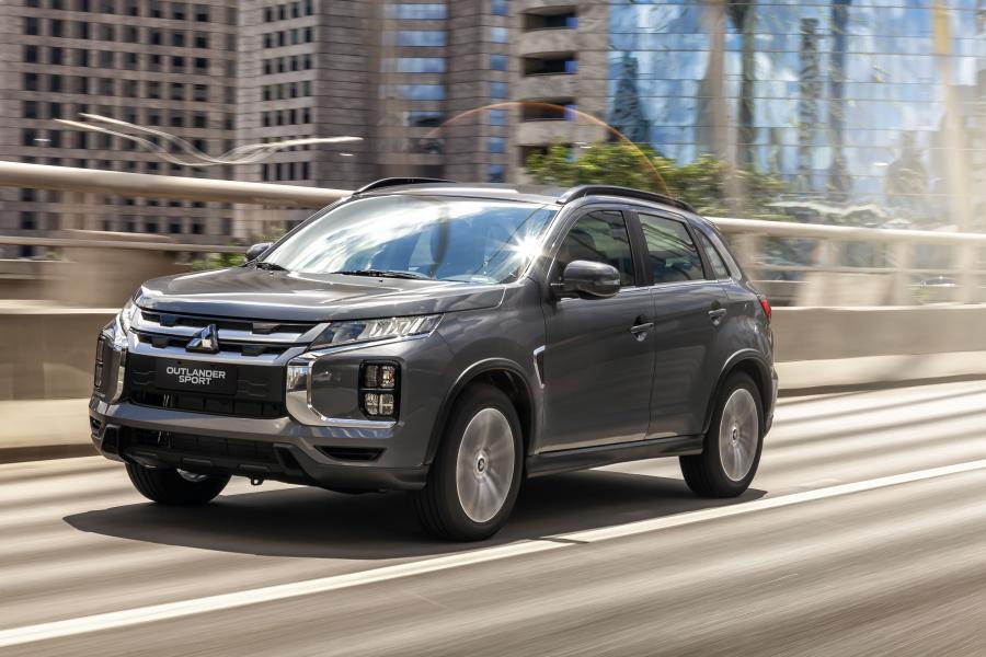  Mitsubishi Outlander Sport HPE Flex 2020 года  (LA) (фото 1 из 15)